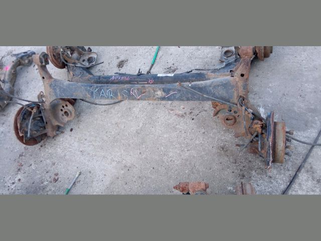 bontott TOYOTA YARIS Hátsó Híd (Tárcsafékes)