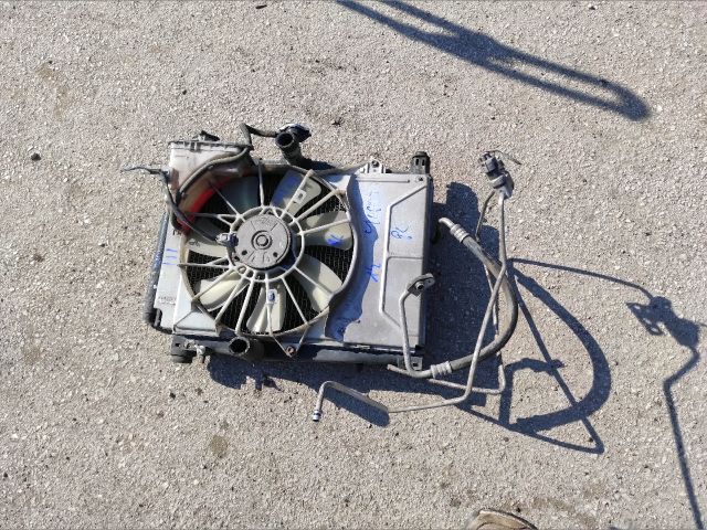 bontott TOYOTA YARIS Hűtő Ventilátor(ok), Radiátor(ok) Szett