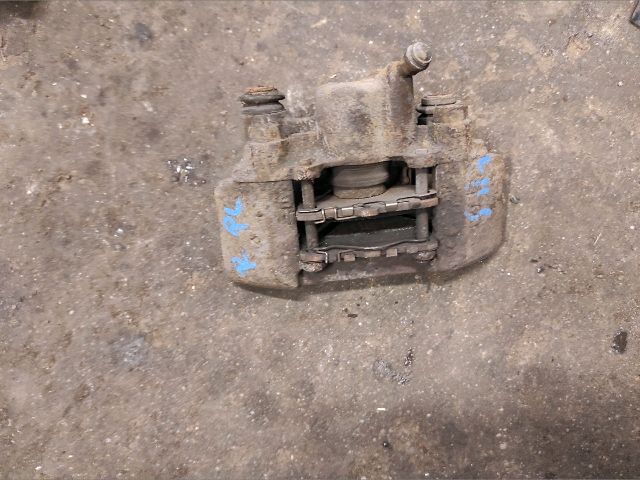 bontott TOYOTA YARIS Jobb hátsó Féknyereg Munkahengerrel