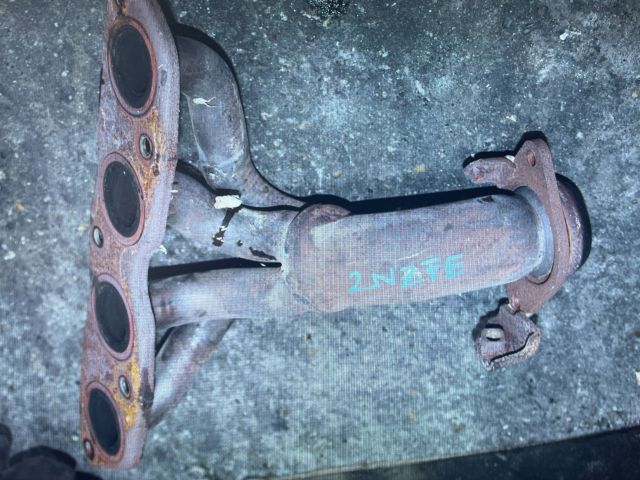 bontott TOYOTA YARIS Leömlő (Soros)