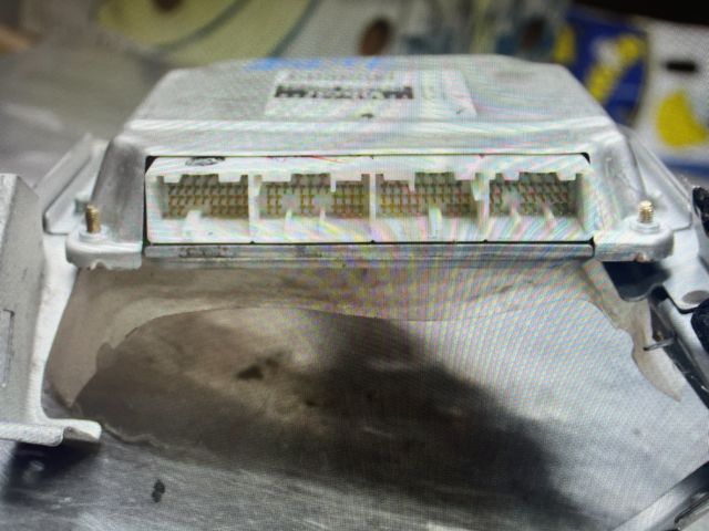 bontott TOYOTA YARIS Motorvezérlő