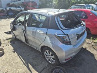 bontott TOYOTA YARIS Bal első Gólyaláb (Lengécsillapító, Rugó)