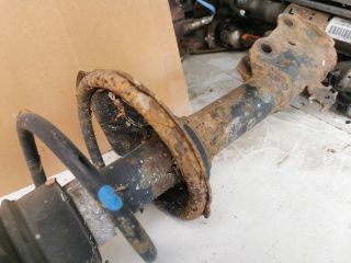 bontott TOYOTA YARIS Bal első Gólyaláb (Lengécsillapító, Rugó)