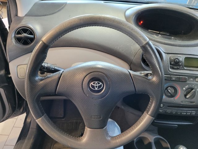 bontott TOYOTA YARIS Bal első Rugó