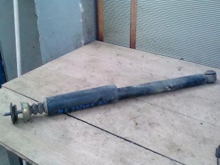 bontott TOYOTA YARIS Bal hátsó Lengéscsillapító