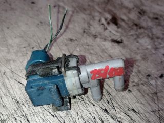 bontott TOYOTA YARIS EGR / AGR Vákum Szelep