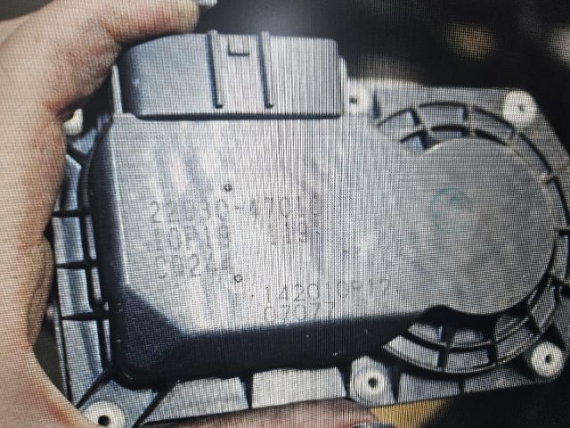 bontott TOYOTA YARIS Fojtószelep (Elektromos)