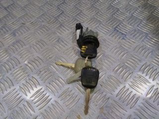 bontott TOYOTA YARIS Gyújtáskapcsoló