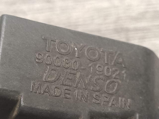 bontott TOYOTA YARIS Gyújtótrafó