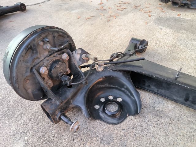 bontott TOYOTA YARIS Hátsó Híd (Dobfékes)