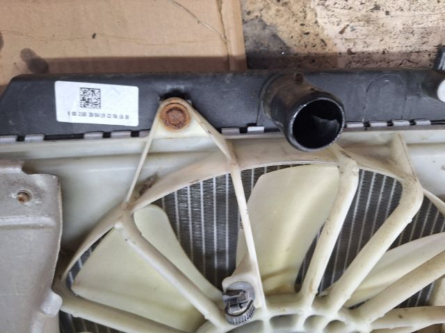 bontott TOYOTA YARIS Hűtő Ventilátor(ok), Radiátor(ok) Szett