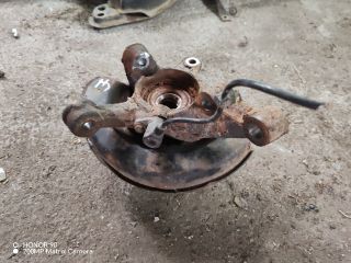 bontott TOYOTA YARIS Jobb első Csonkállvány Kerékaggyal