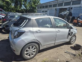 bontott TOYOTA YARIS Jobb hátsó Féknyereg Munkahengerrel