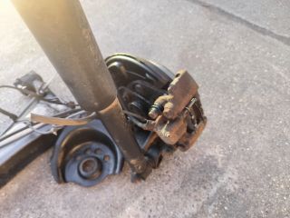 bontott TOYOTA YARIS Jobb hátsó Féknyereg Munkahengerrel