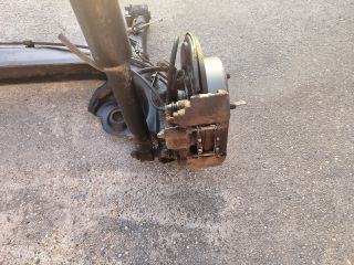 bontott TOYOTA YARIS Jobb hátsó Féknyereg Munkahengerrel