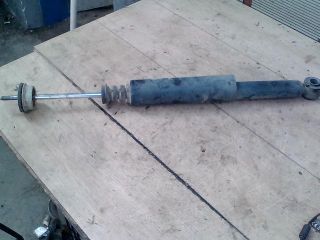 bontott TOYOTA YARIS Jobb hátsó Lengéscsillapító