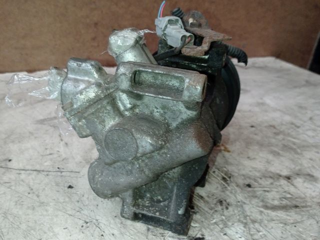 bontott TOYOTA YARIS Klímakompresszor