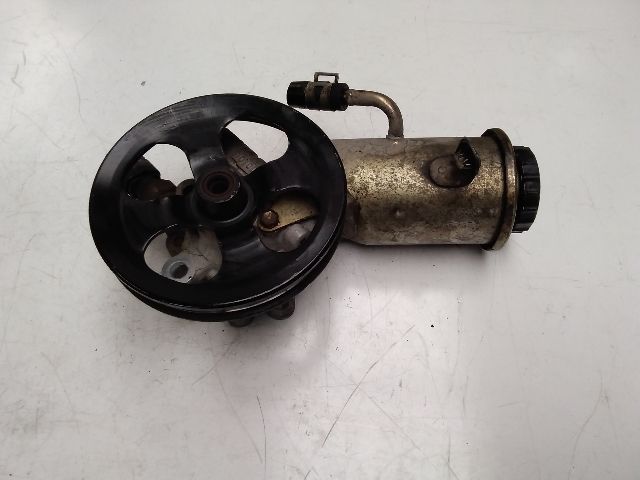 bontott TOYOTA YARIS Kormányszervó Motor (Hidraulikus)