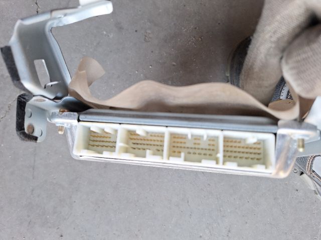 bontott TOYOTA YARIS Motorvezérlő