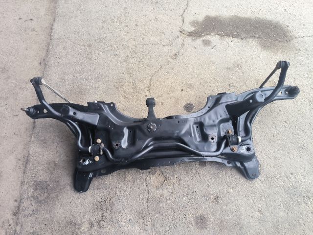 bontott TOYOTA YARIS Első Bölcső