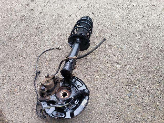 bontott TOYOTA YARIS Jobb első Csonkállvány Kerékaggyal