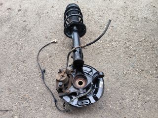 bontott TOYOTA YARIS Jobb első Csonkállvány Kerékaggyal