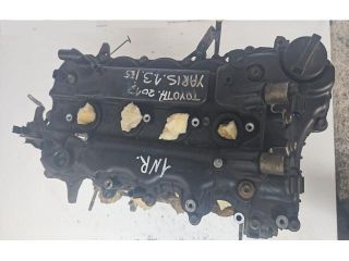 bontott TOYOTA YARIS Motor (Fűzött blokk hengerfejjel)