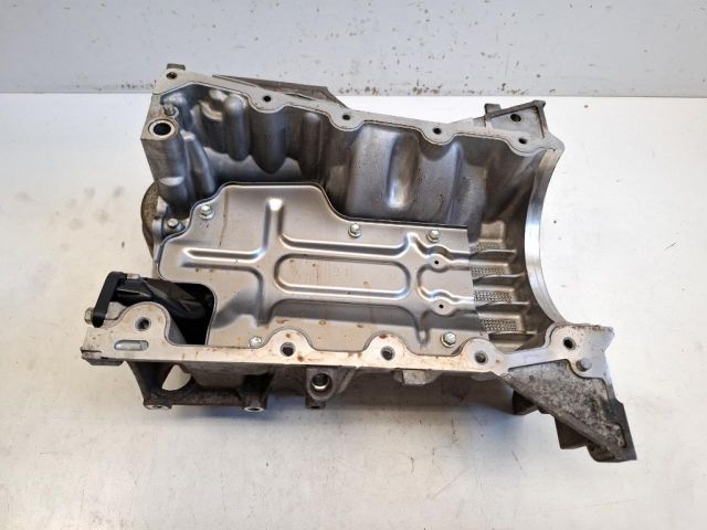 bontott TOYOTA YARIS Olajteknő