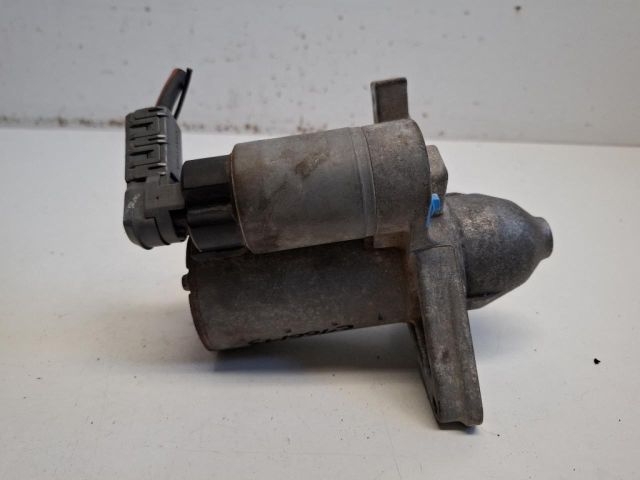 bontott TOYOTA YARIS Önindító