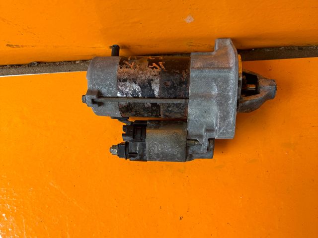 bontott TOYOTA YARIS Önindító