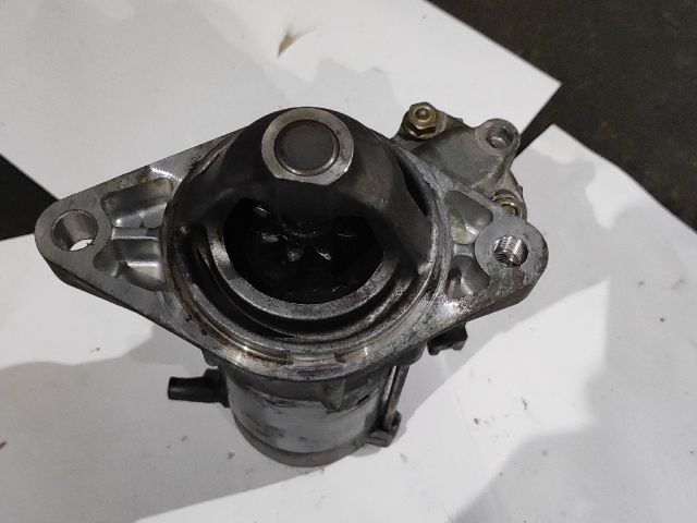 bontott TOYOTA YARIS Önindító