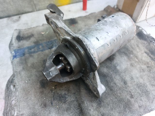 bontott TOYOTA YARIS Önindító