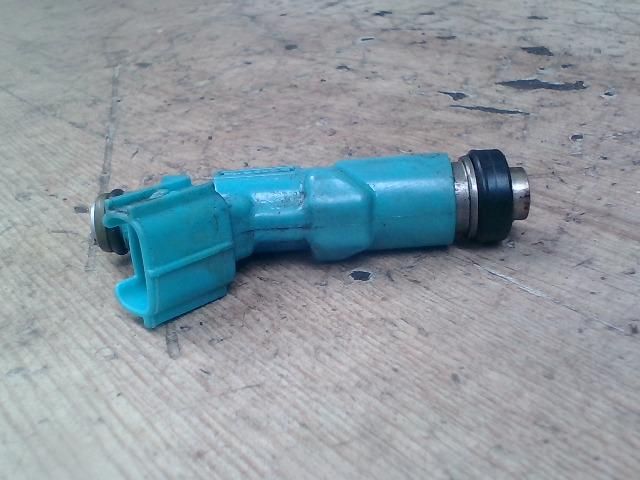 bontott TOYOTA YARIS Porlasztó (1 db)