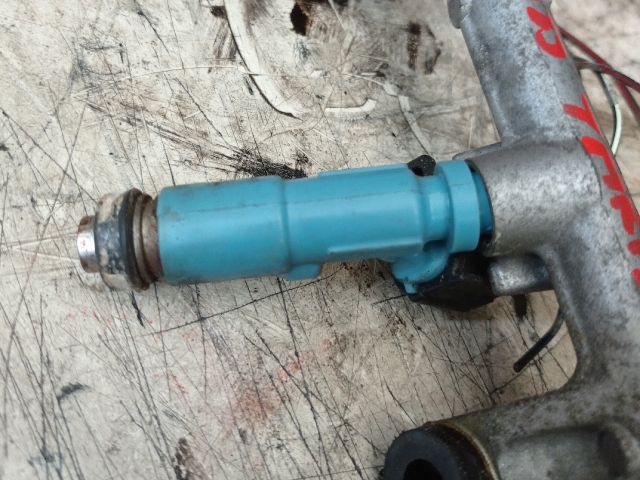 bontott TOYOTA YARIS Porlasztó (1 db)