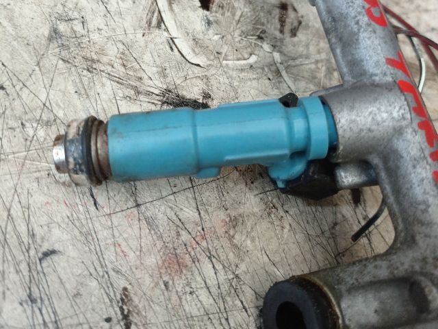 bontott TOYOTA YARIS Porlasztó (1 db)