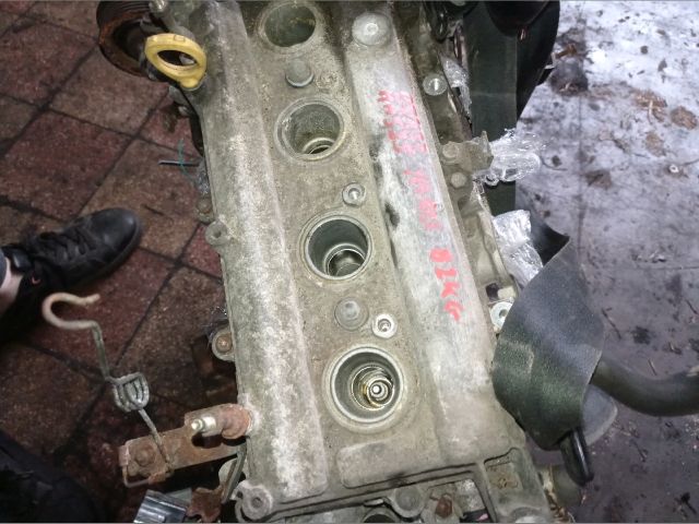 bontott TOYOTA YARIS Szelepfedél