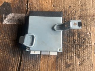 bontott TOYOTA YARIS Szervó Szivattyú Elektronika