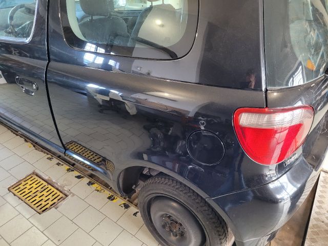 bontott TOYOTA YARIS Tank