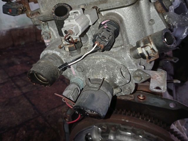 bontott TOYOTA YARIS Termosztátház