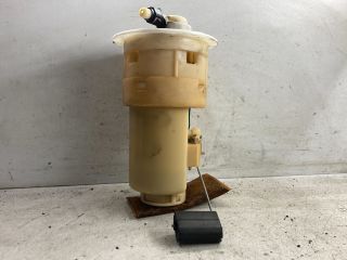 bontott TOYOTA YARIS Üzemanyag Szivattyú