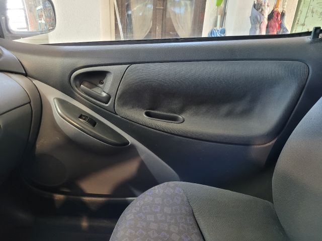 bontott TOYOTA YARIS Üzemanyag Szivattyú