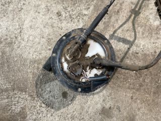 bontott TOYOTA YARIS Üzemanyag Szivattyú