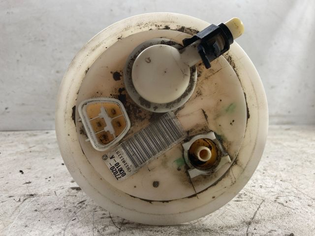 bontott TOYOTA YARIS Üzemanyag Szivattyú