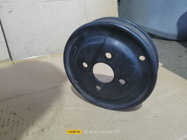 bontott TOYOTA YARIS Vízpumpa Szíjtárcsa