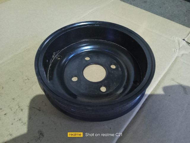 bontott TOYOTA YARIS Vízpumpa Szíjtárcsa