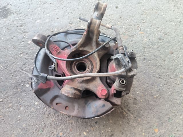 bontott TOYOTA YARIS Bal első Csonkállvány Kerékaggyal