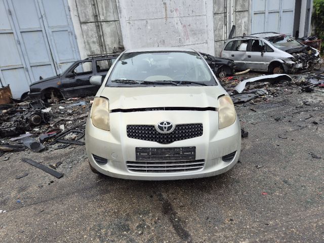 bontott TOYOTA YARIS Bal első Gólyaláb (Lengécsillapító, Rugó)