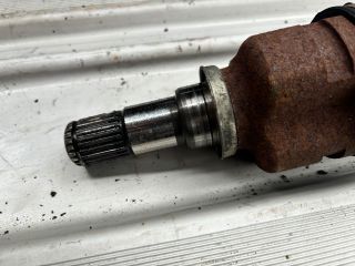 bontott TOYOTA YARIS Bal Féltengely