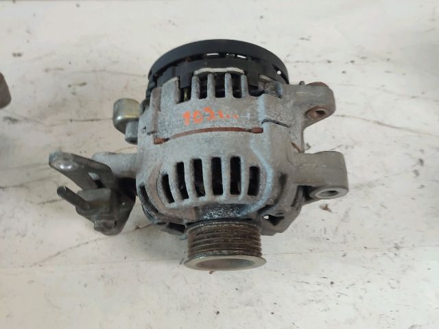 bontott TOYOTA YARIS Generátor