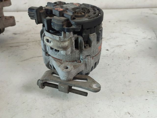 bontott TOYOTA YARIS Generátor